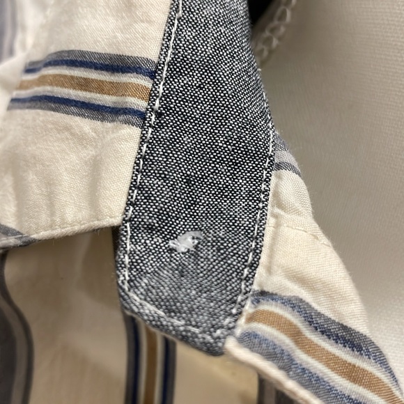 Volcom cotton button down in tan with vertical stripes. Size Youth 12Y /EU L. - Picture 10 of 10